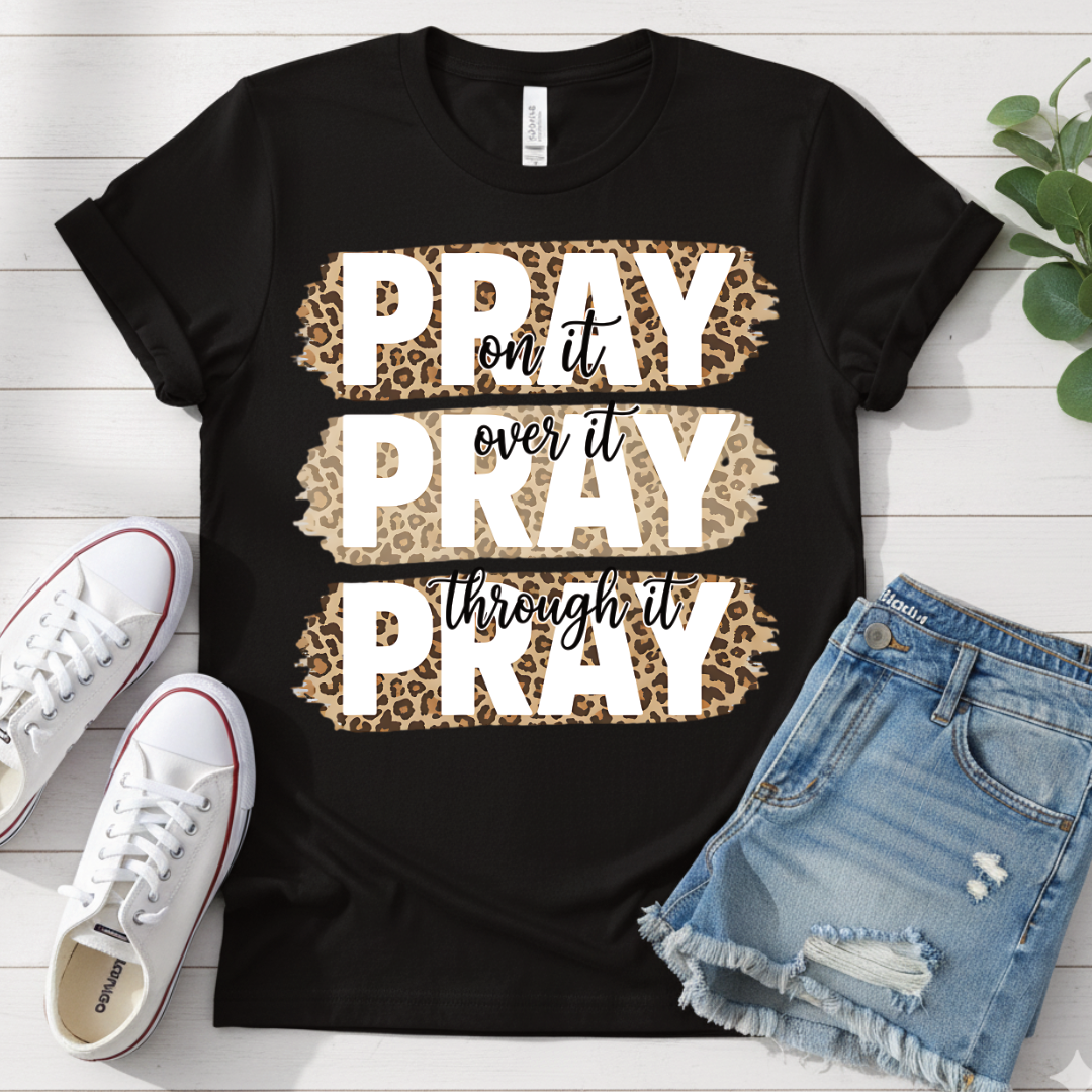 PRAY LEOPARD T-SHIRT